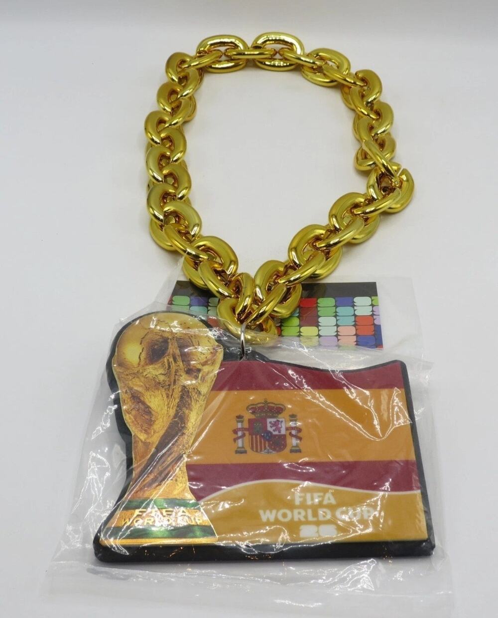 OFFICIAL FIFA WORLD CUP 2026 SPAIN GOLD FAN CHAIN CHAMPIONS PLASTIC AND FOAM NEW